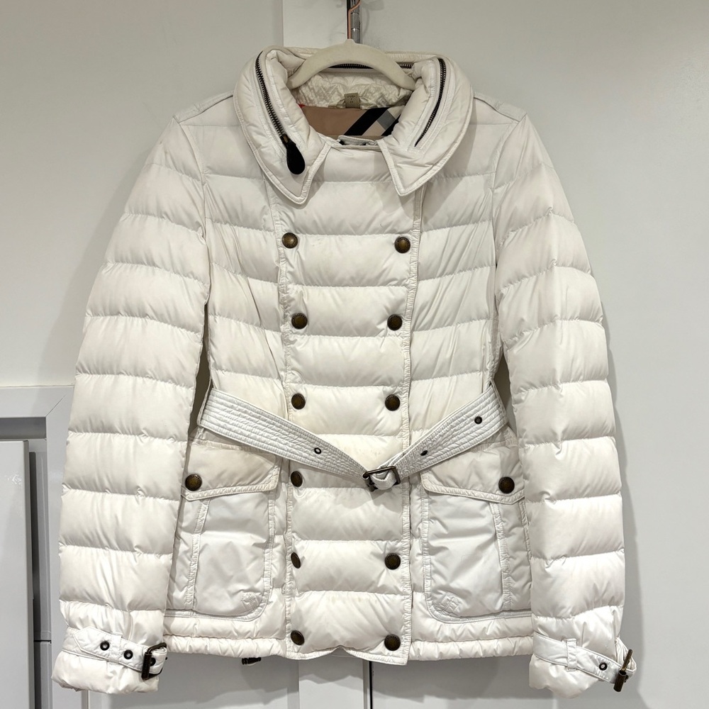 Burberry white utility jacket with belt